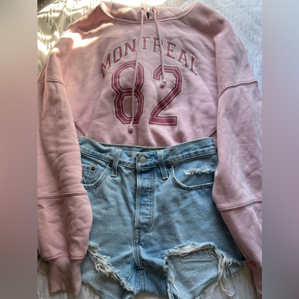 cropped hoodie ;) light pink